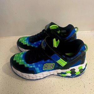 New - Skechers Kids Boy's Mega -Craft 2.0 Sneaker, Black/Blue /Lime SIZE 3